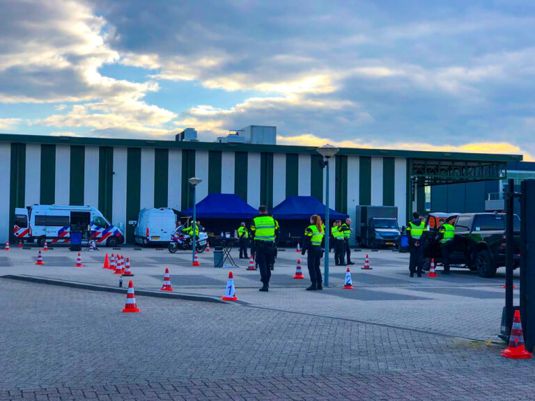 Grote verkeerscontrole op industrieterrein in Veghel