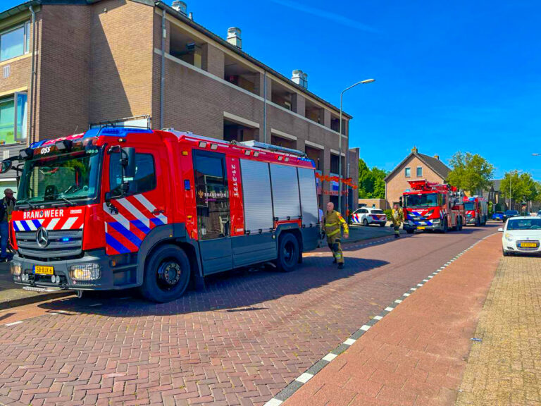 Brand in appartement van beschermd wonen-locatie in Oss, bewoners opgevangen (VIDEO)