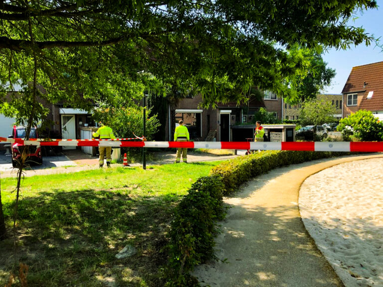 Gaslek door riolering werkzaamheden, twee woningen ontruimd