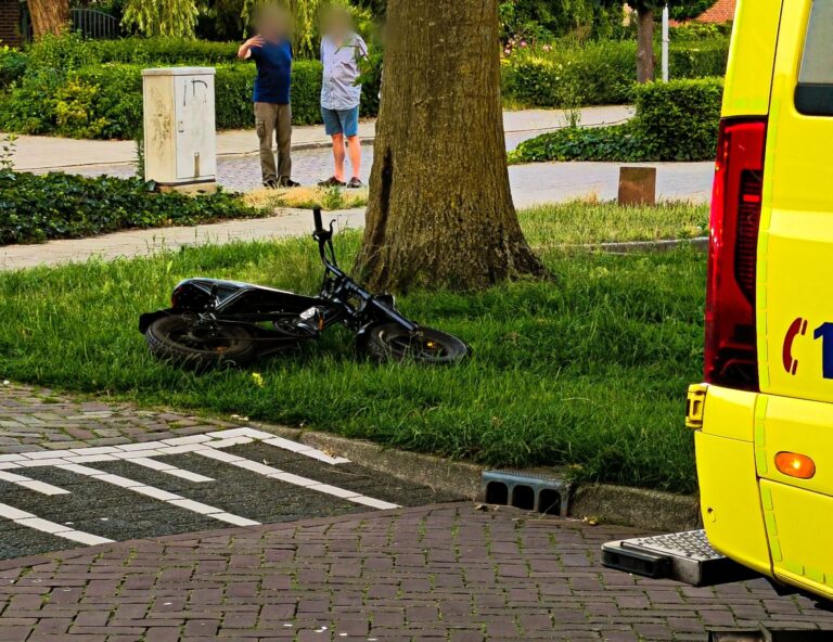 Fatbiker gewond na aanrijding met scooterrijder
