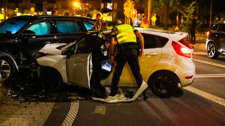 Crash na vermoedelijk achtervolging op Lippstadsingel in Uden