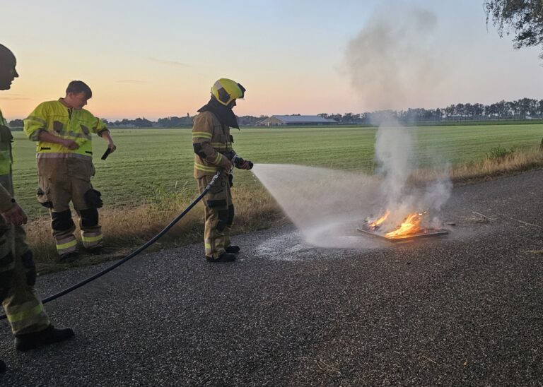 Metalen voorwerp in brand in Odiliapeel
