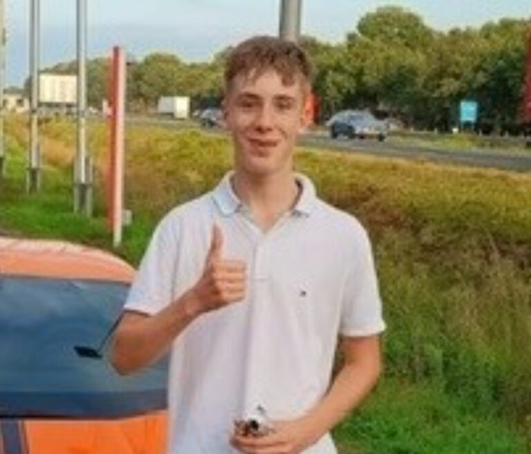 Politie dringend op zoek naar vermiste Nicky (13) uit Uden