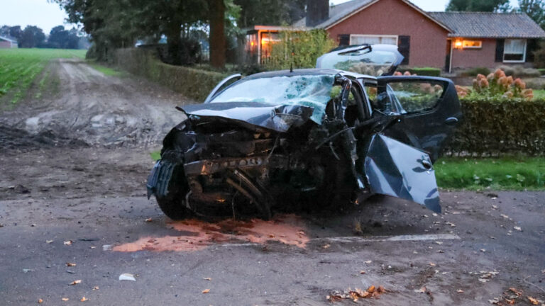 Ernstig ongeval Middenpeelweg N277 Odiliapeel