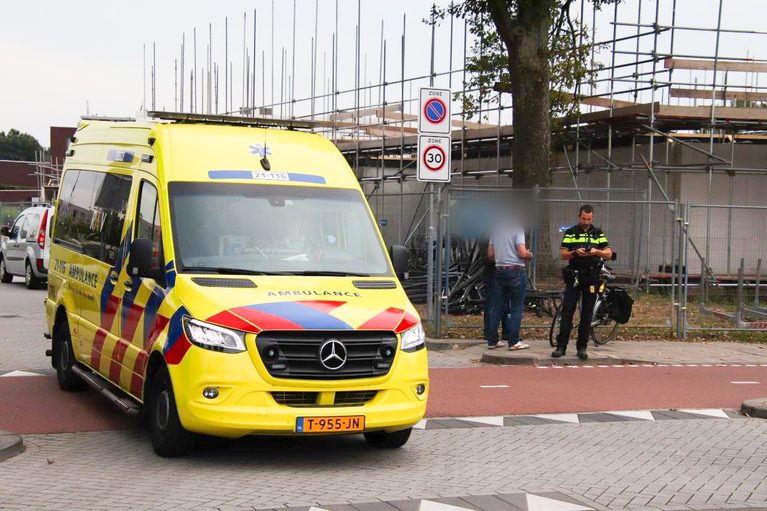 Fietser gewond na aanrijding met personenauto