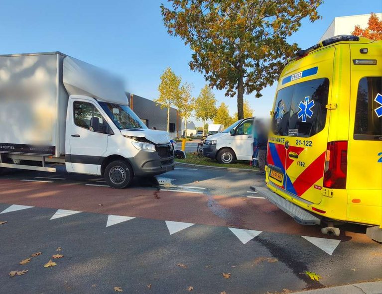 Forse schade twee voertuigen na voorrangsfout